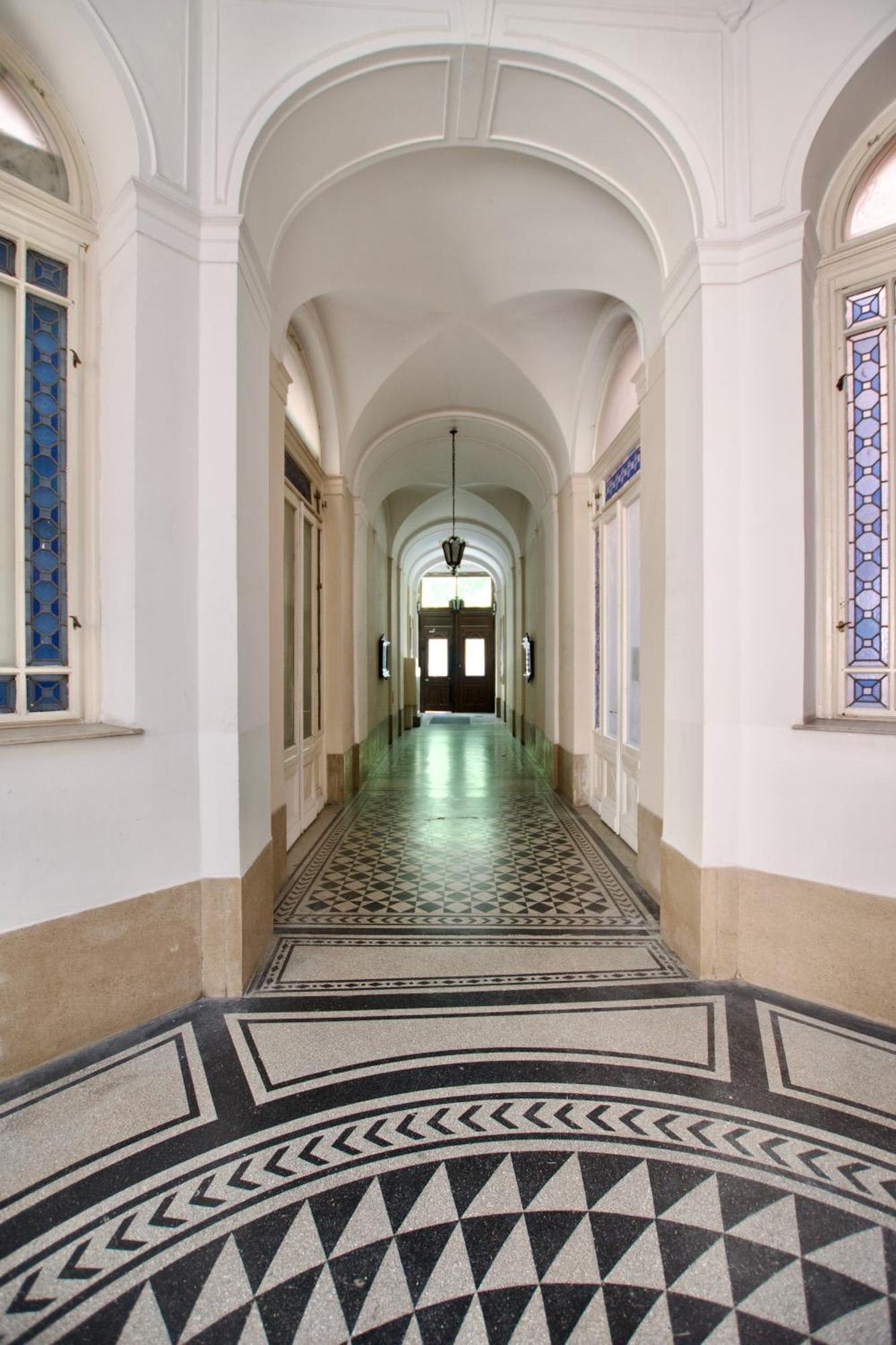 By Hi5- Jozsef Koerut Apartmán Budapešť